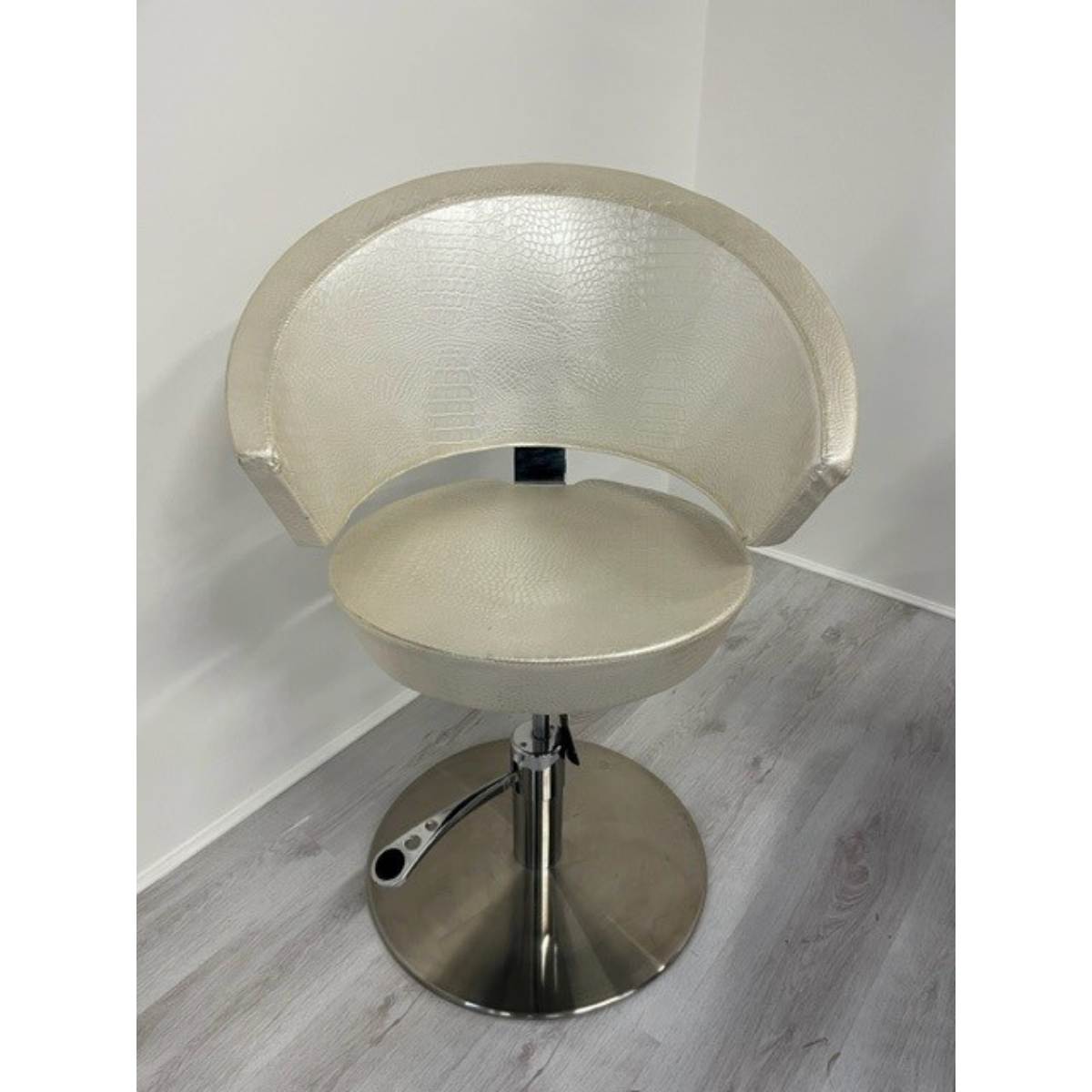 Salon Ambience Flute Chair Round