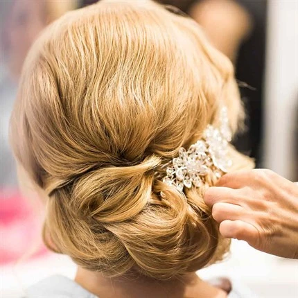 Classic Bridal and Event Hair Course | Styling Courses | Capital Hair &  Beauty