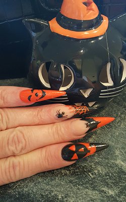 halloween nails 2