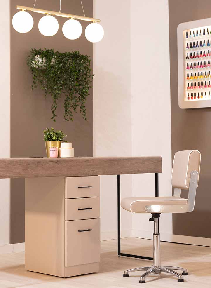 Furniture-Beauty-Nail-Stations