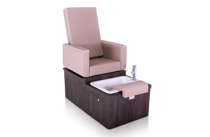 REM Nail Stations